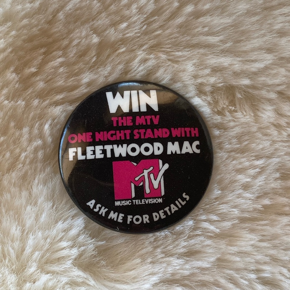 MTV Pin
